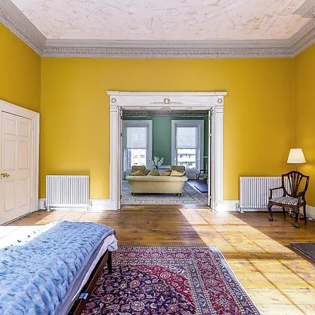 Munster , 7 Henrietta Street, Centre Appartement