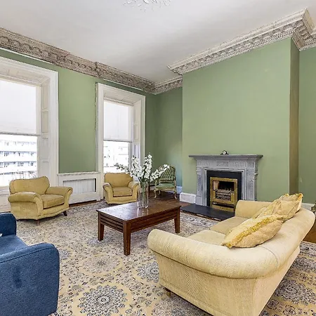 Munster , 7 Henrietta Street, Centre Dublin